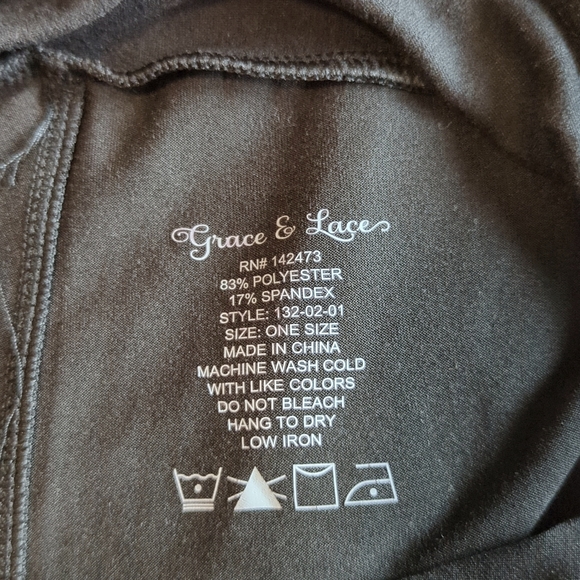 Grace & Lace Black Leggings Size One Size Length 19" Inseam - Picture 4 of 5